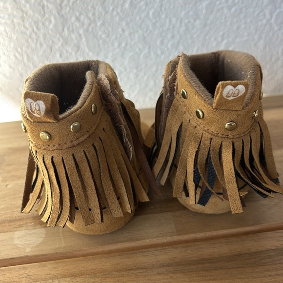 Bootie Bundle 3-6 Months Cowgirl Boots and Ugg Like Slip Ons - Picture 5 of 9